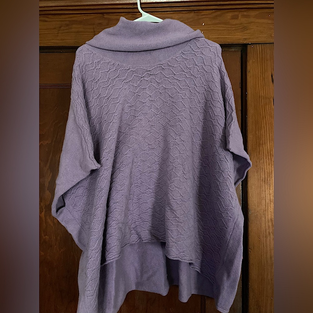 Rafaella petite sweater size small (S)